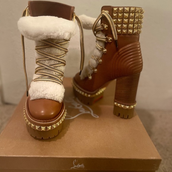 Christian Louboutin Yeti Donna 130 Shearling Fur Booties - Picture 6 of 7